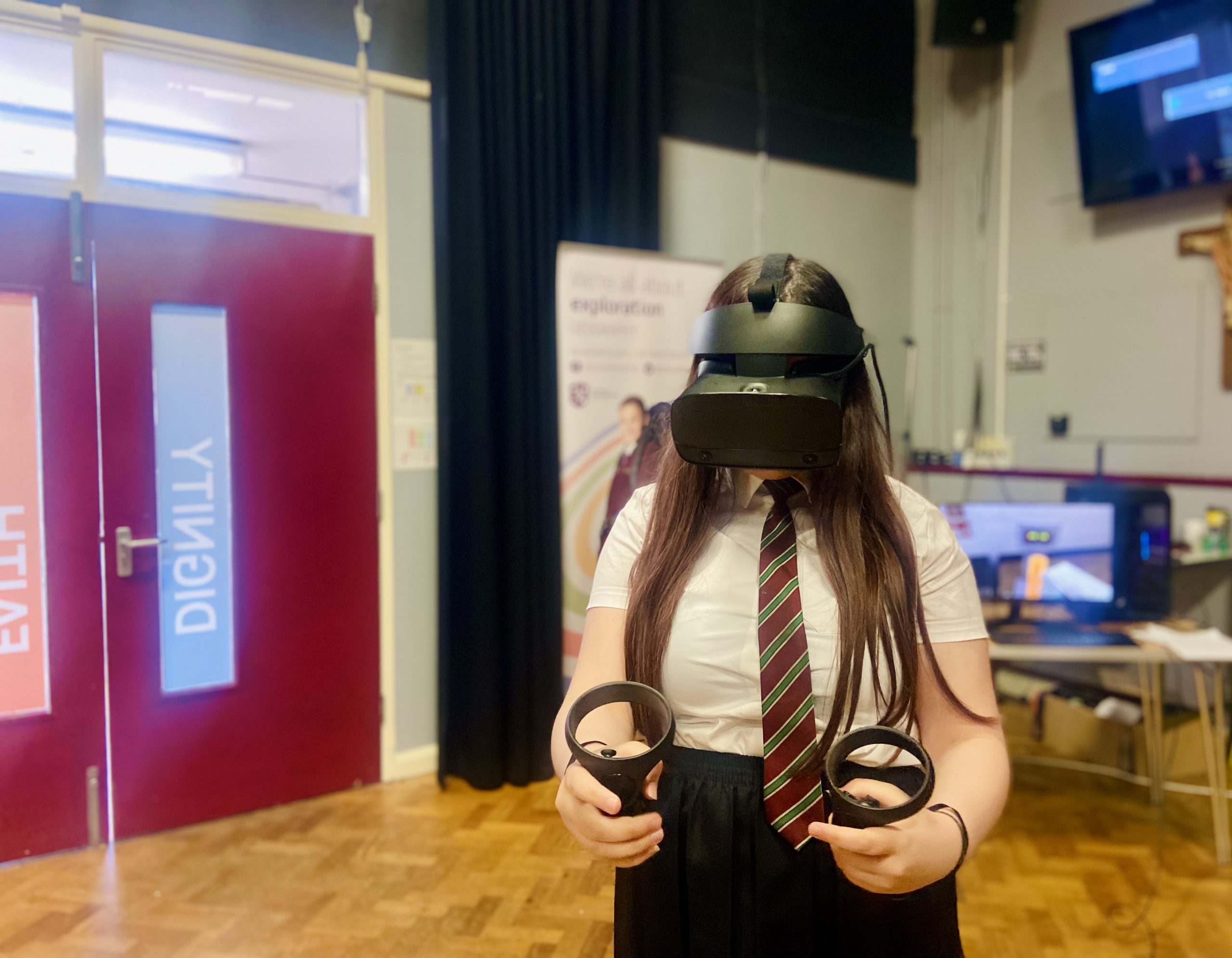 Student in VR set.