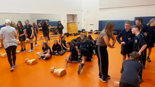 Maghull High Mini-Medics